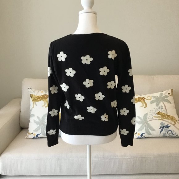 Cardigan with Flowers - Picture 3 of 4